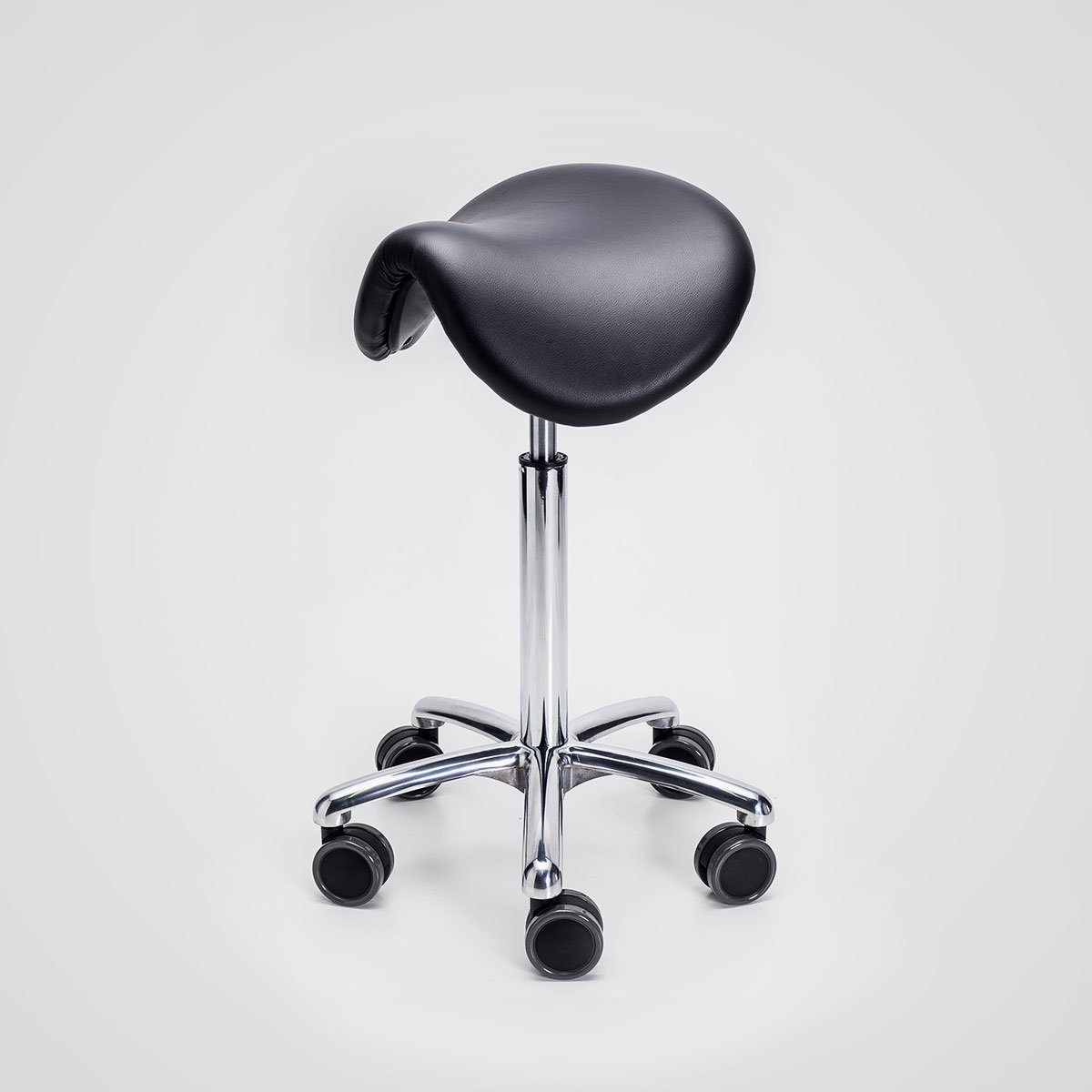 Carla, musta nahka, kromi runko